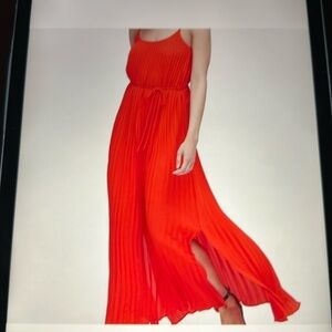 NWT Banana Republic sz14 Red Pleated midi dress